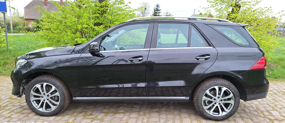 Mercedes-Benz GLE cena 66600 przebieg: 141993, rok produkcji 2016 z Żelechów małe 106